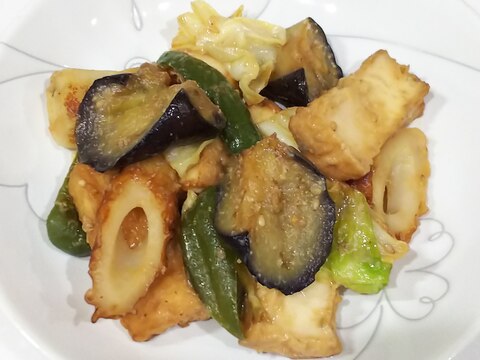 厚揚げとちくわと野菜の味噌炒め